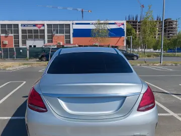 Mercedes-Benz C 400