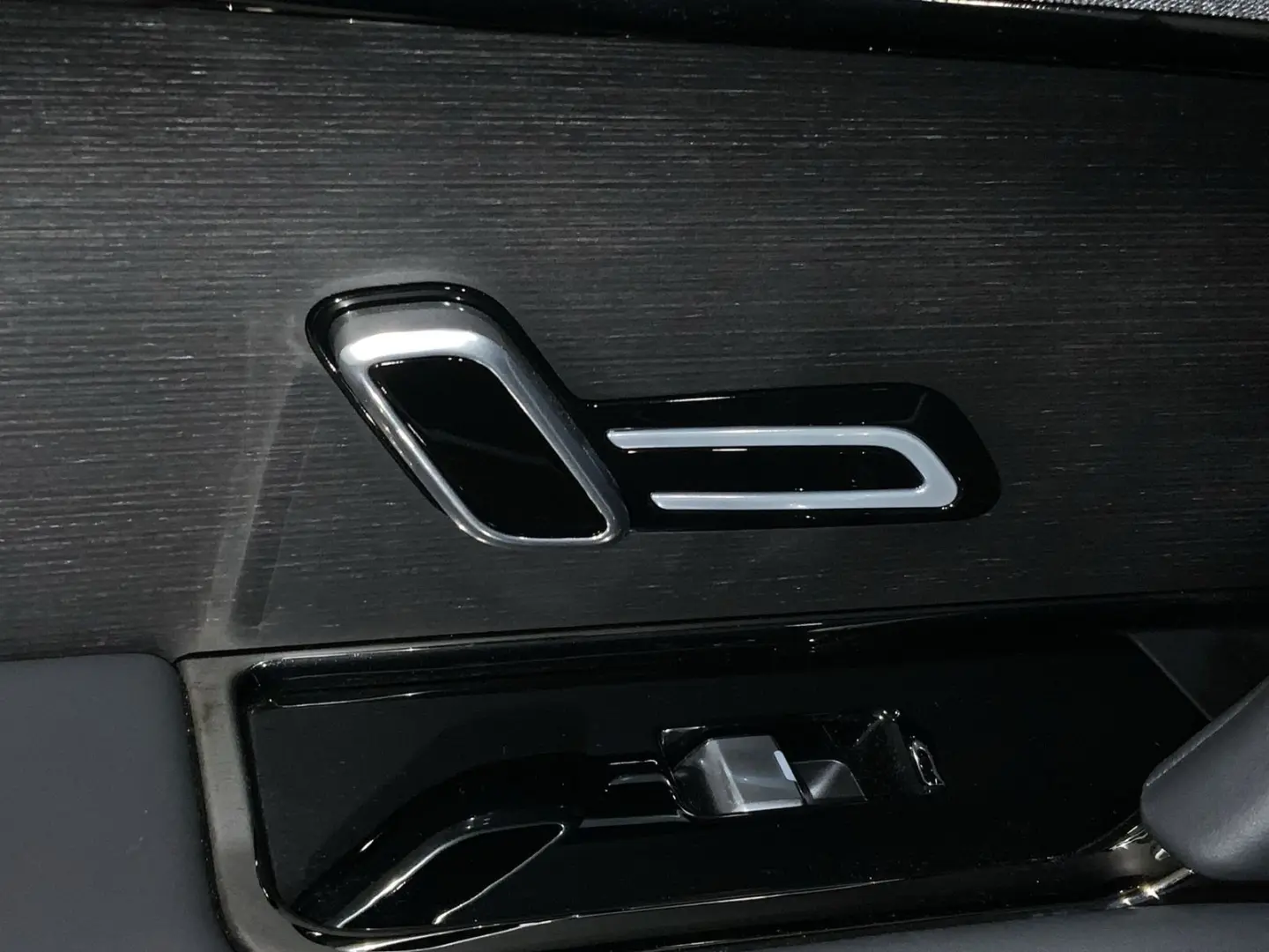 Range Rover Sport D350 Autobiography | AHK elekt