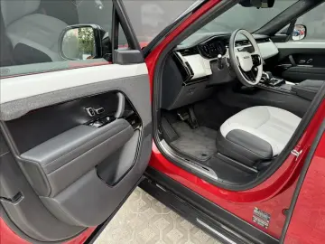 Range Rover Sport P550e PHEV Autobiography ČR