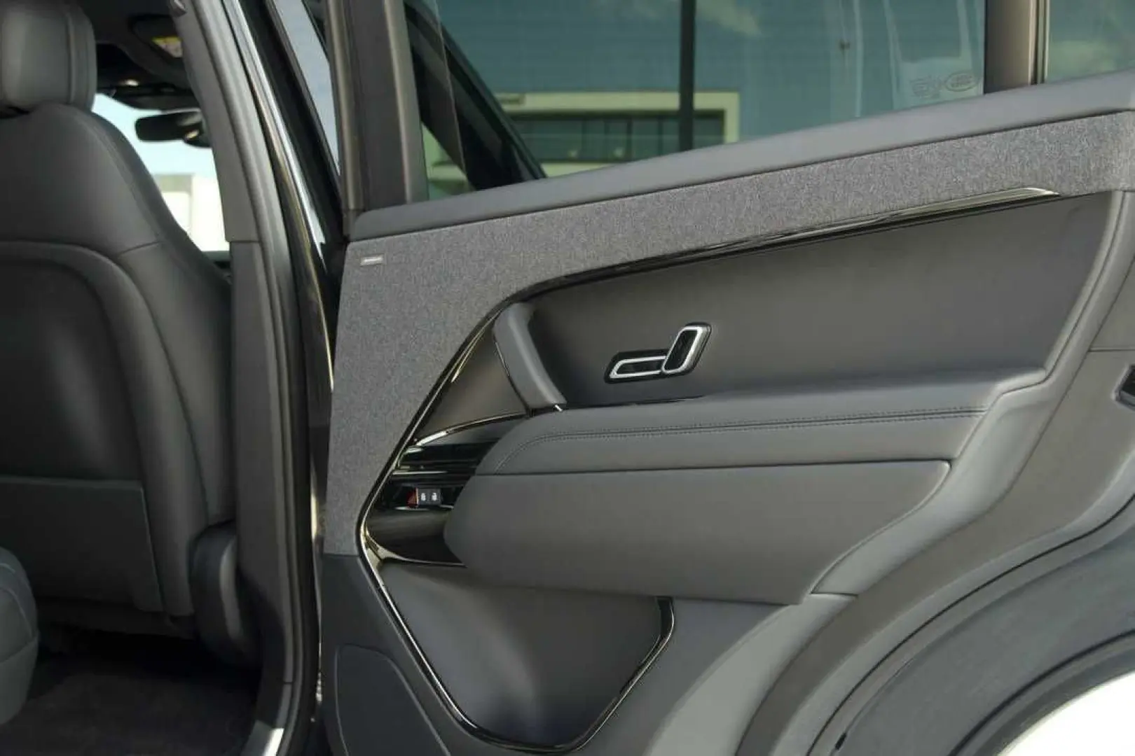 RANGE ROVER SPORT P460 SE Dynamic Black Black 23