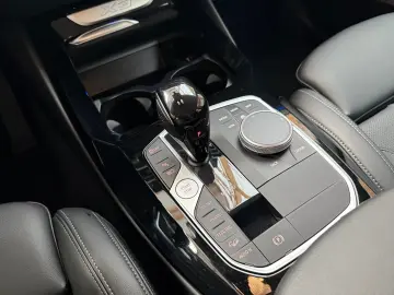 X3 xDrive30e Navi Head-Up Laser Kamera HiFi