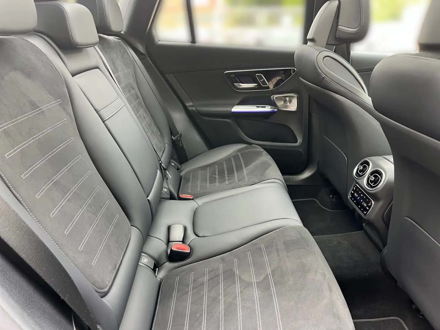 GLC 300 d 4M AMG+AHK+Pano+Distr+HUD+Burm+H-LENK