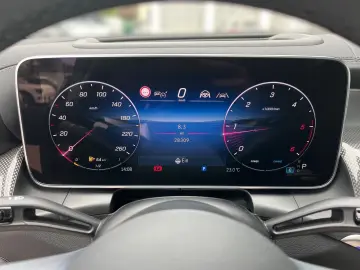 GLC 300 d 4M AMG+AHK+Pano+Distr+HUD+Burm+H-LENK
