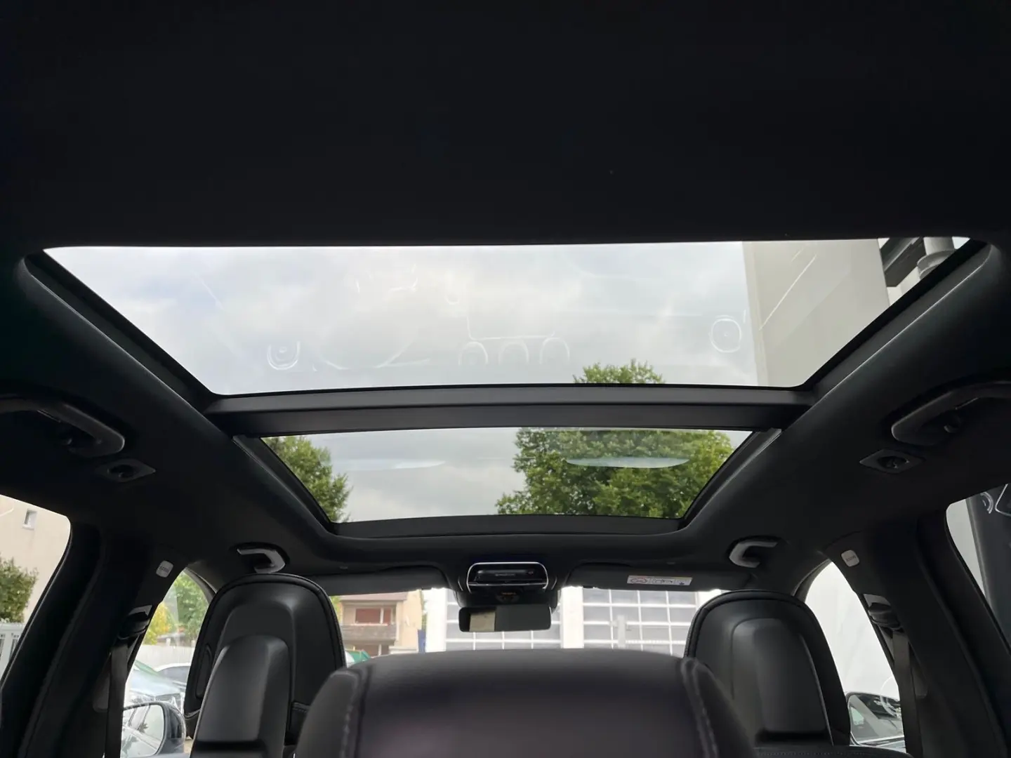GLC 300 d 4M AMG+AHK+Pano+Distr+HUD+Burm+H-LENK