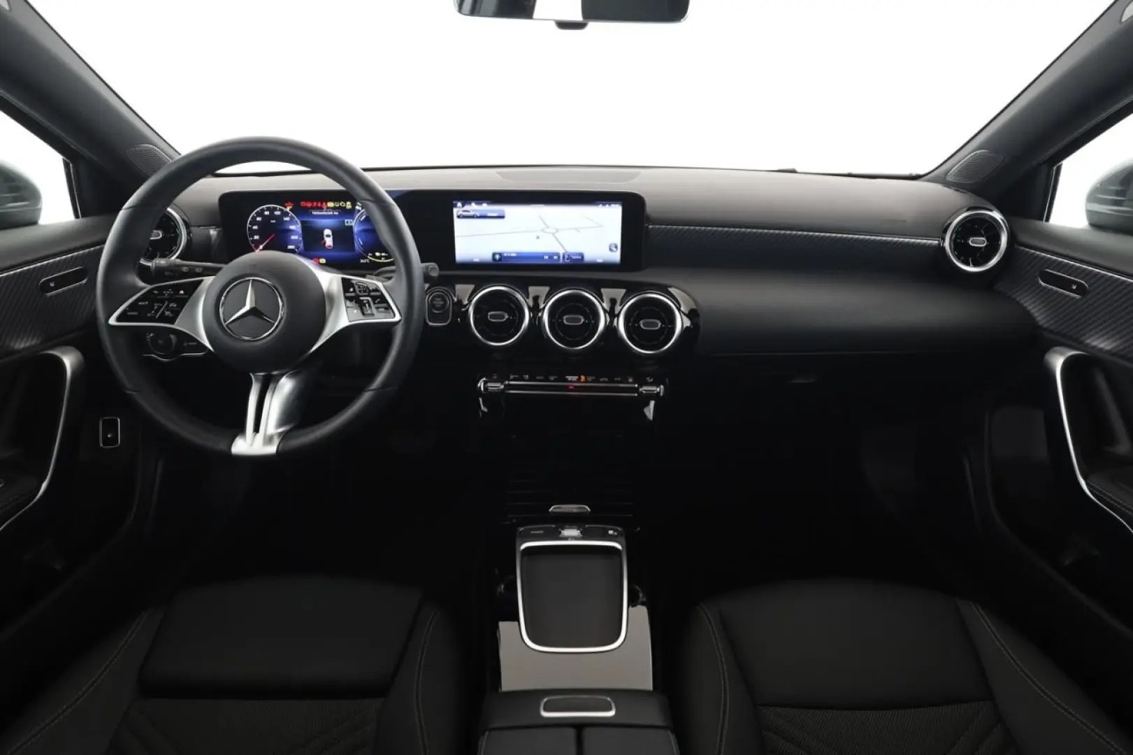 A 250 e Progressive Pano.-Dach AC-Laden 360