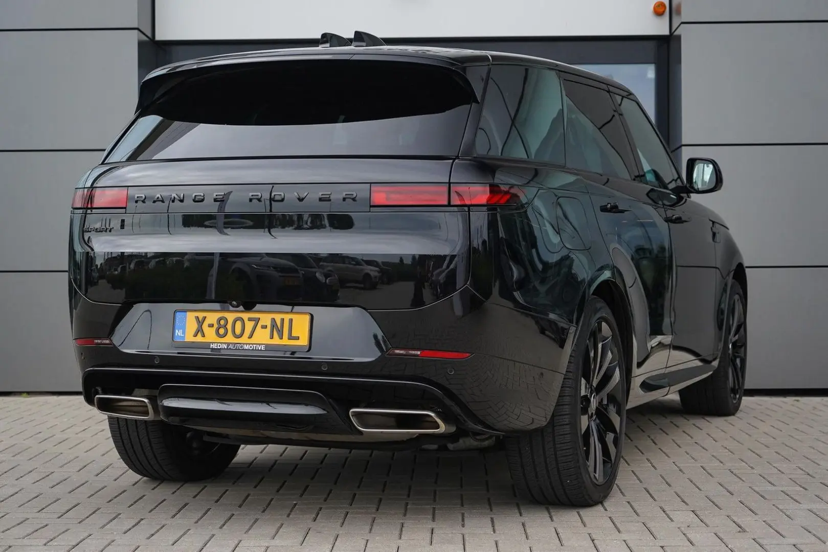 Range Rover Sport P550e Autobiography | Caraway