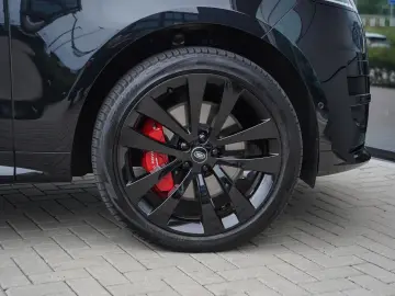 Range Rover Sport P550e Autobiography | Caraway
