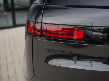 Range Rover Sport P550e Autobiography | Caraway