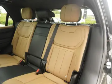 Range Rover Sport P550e Autobiography | Caraway