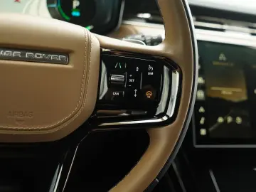 Range Rover Sport P550e Autobiography | Caraway