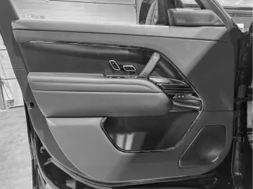 Range Rover Sport P635 SV EDITION ONE/ CARBON HA