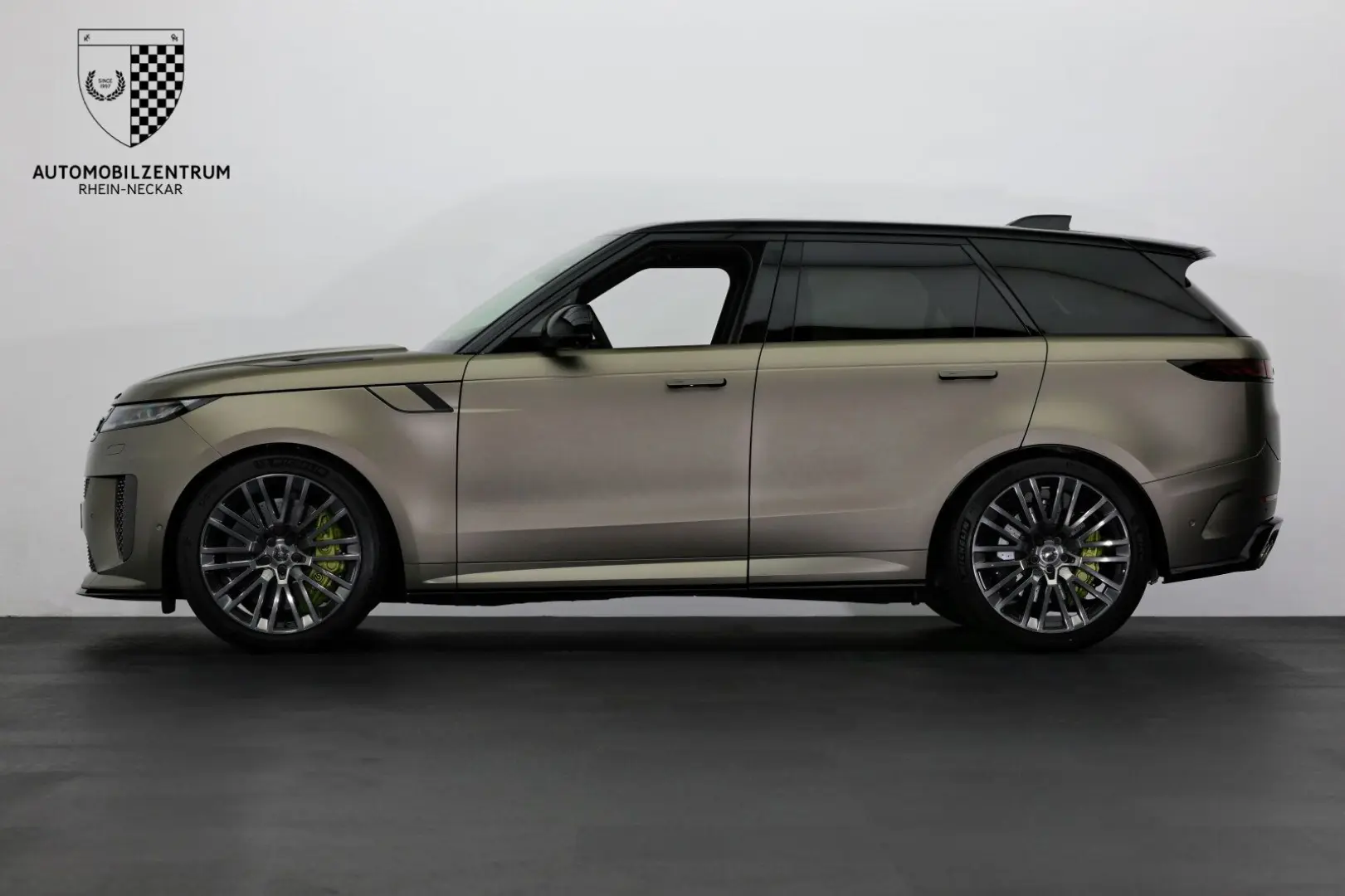 Range Rover Sport P635 SV Edition One Bronze/6D