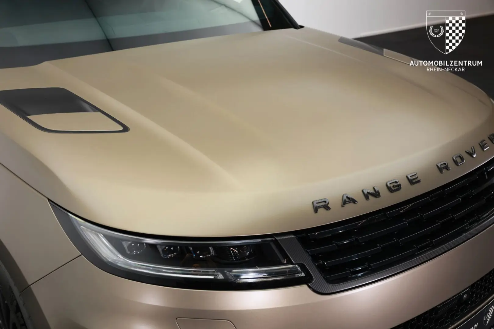 Range Rover Sport P635 SV Edition One Bronze/6D