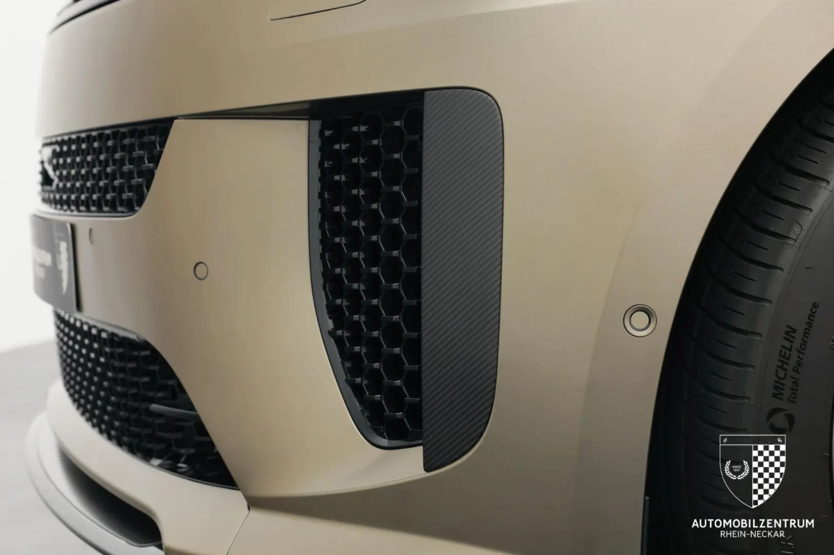 Range Rover Sport P635 SV Edition One Bronze/6D