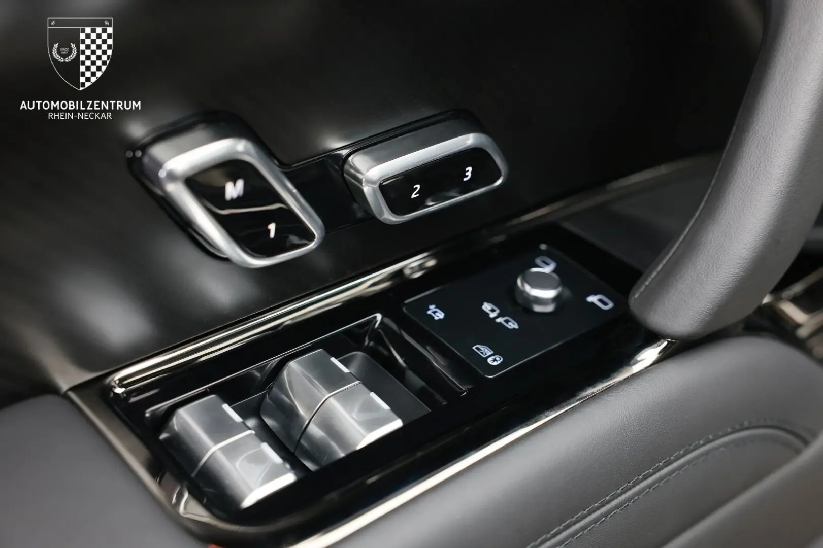 Range Rover Sport P635 SV Edition One Bronze/6D