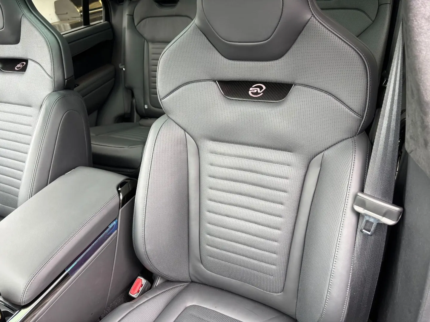 Range Rover Sport SV Edition Two 23