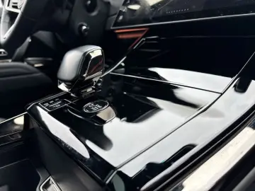Range Rover Sport SV Edition Two 23