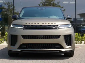 Range Rover Sport SV Edition One Carbon Bronze