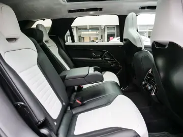 Range Rover Sport P635 SV Edition One