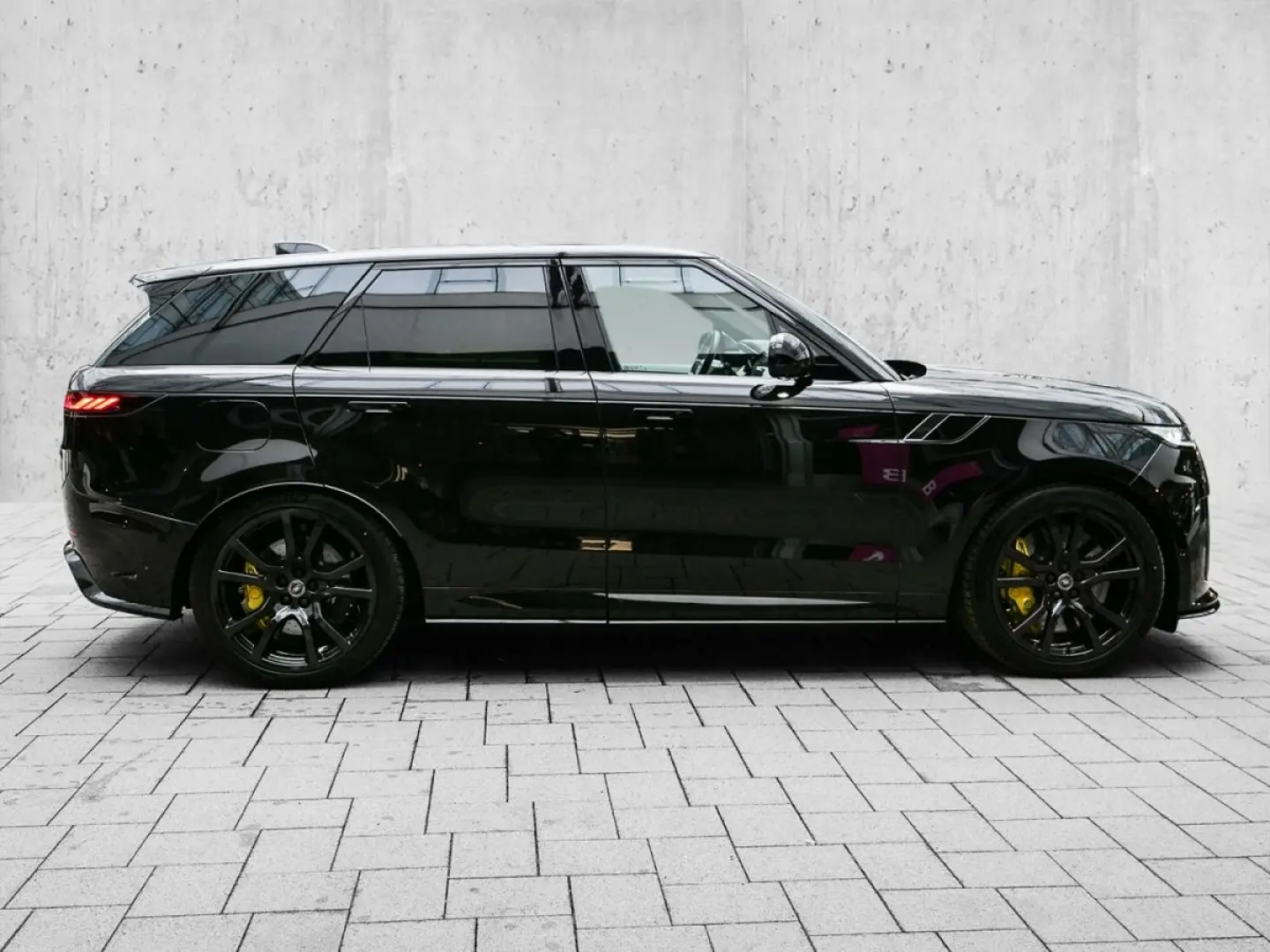 Range Rover Sport P635 SV Edition One