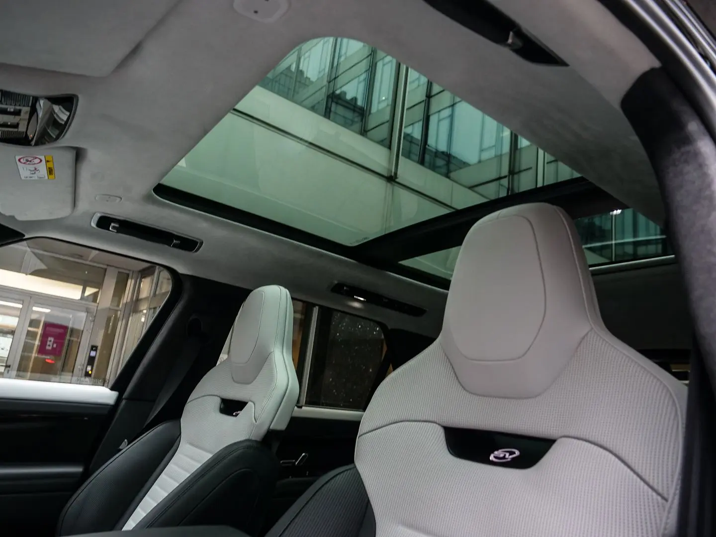 Range Rover Sport P635 SV Edition One