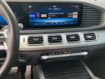 GLE 300 d 4M AMG+AHK+AIRMATIC+360°+BURME+DISTRON