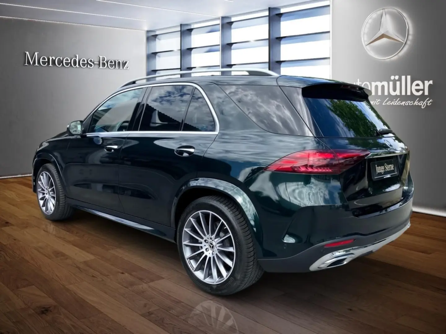 GLE 300 d 4M AMG+AHK+AIRMATIC+360°+BURME+DISTRON