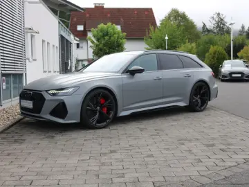 Audi RS 6 Avant 4.0 TFSI quattro MATRIX*AHK*HUD*PANO*