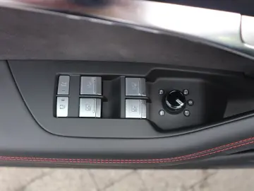 Audi RS 6 Avant 4.0 TFSI quattro MATRIX*AHK*HUD*PANO*