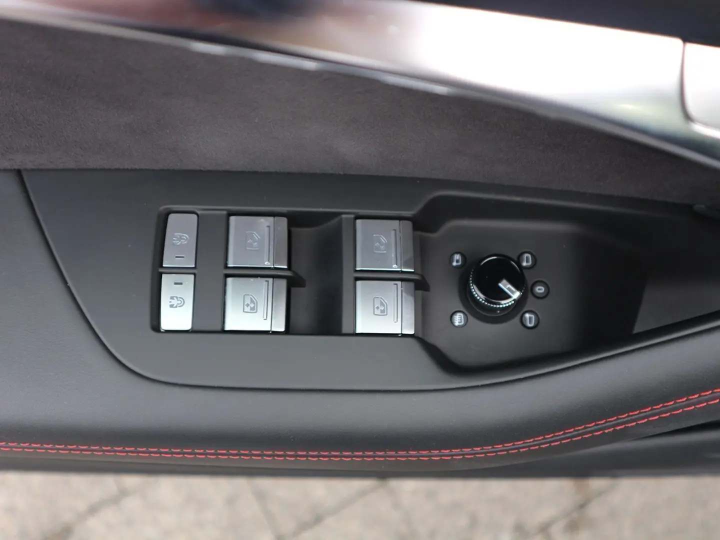 Audi RS 6 Avant 4.0 TFSI quattro MATRIX*AHK*HUD*PANO*