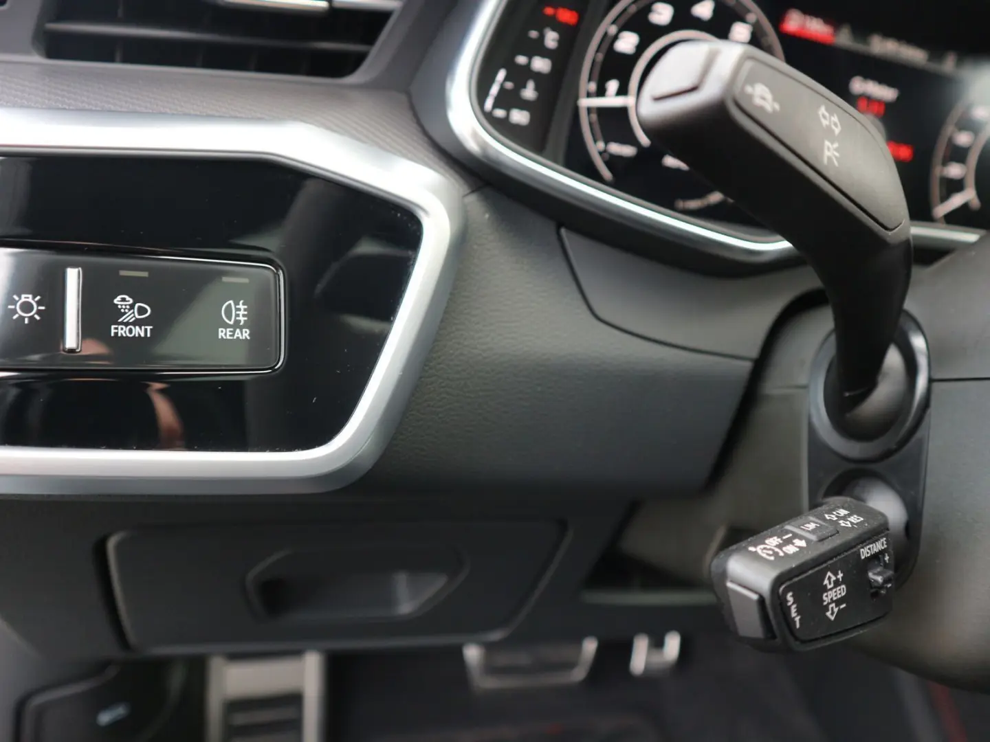 Audi RS 6 Avant 4.0 TFSI quattro MATRIX*AHK*HUD*PANO*