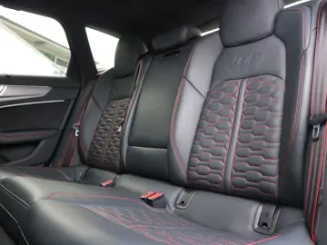 Audi RS 6 Avant 4.0 TFSI quattro MATRIX*AHK*HUD*PANO*