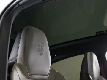 Cayenne Coupe E-Hybrid