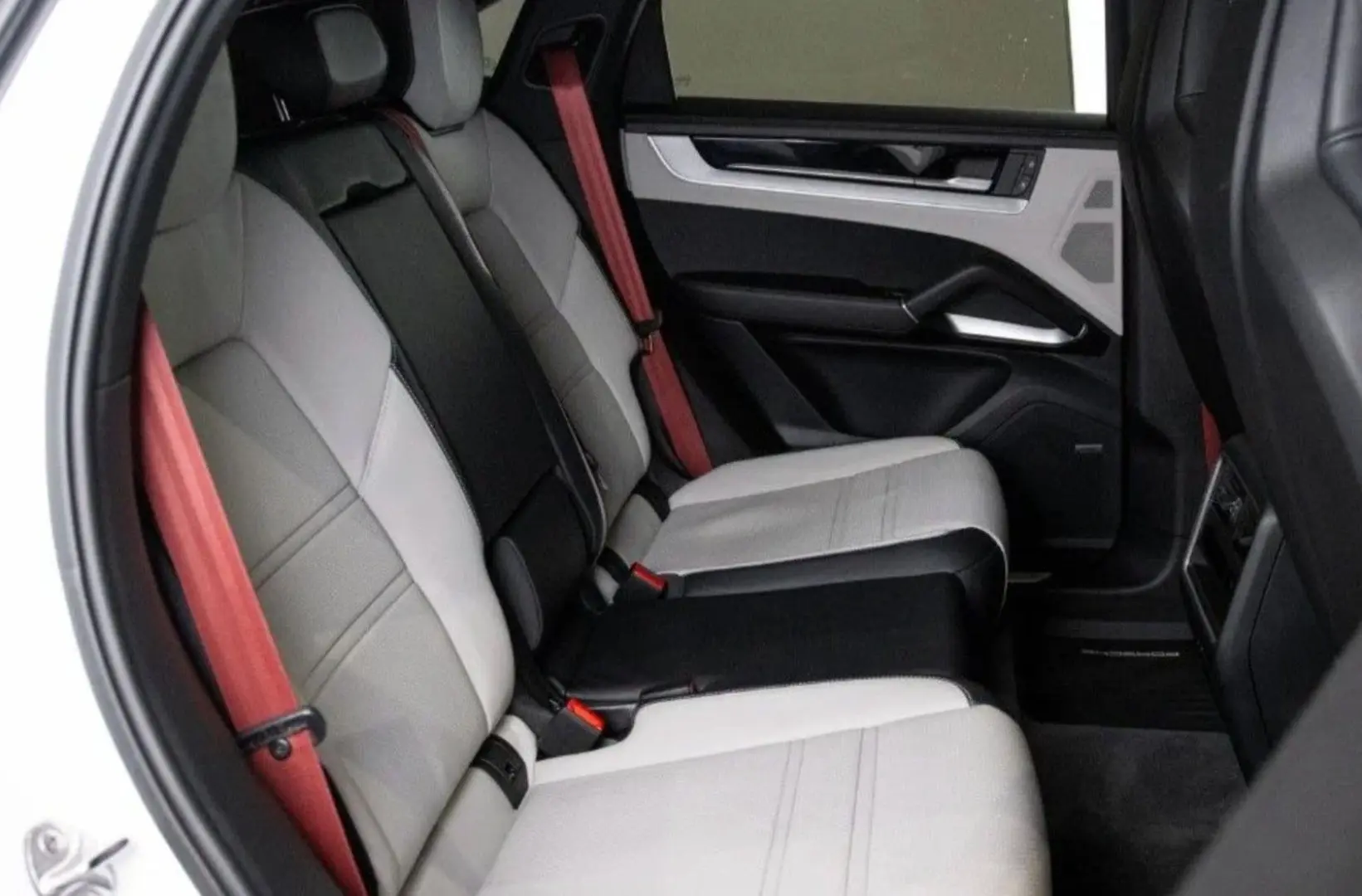 Cayenne Coupe E-Hybrid