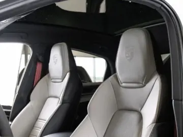 Cayenne Coupe E-Hybrid