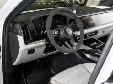 Cayenne Coupe E-Hybrid