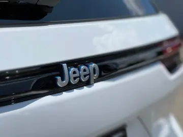 Grand Cherokee PHEV Summit Reserve *VOLL*AHK*