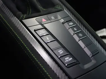 Porsche 718 Cayman GT4 RS