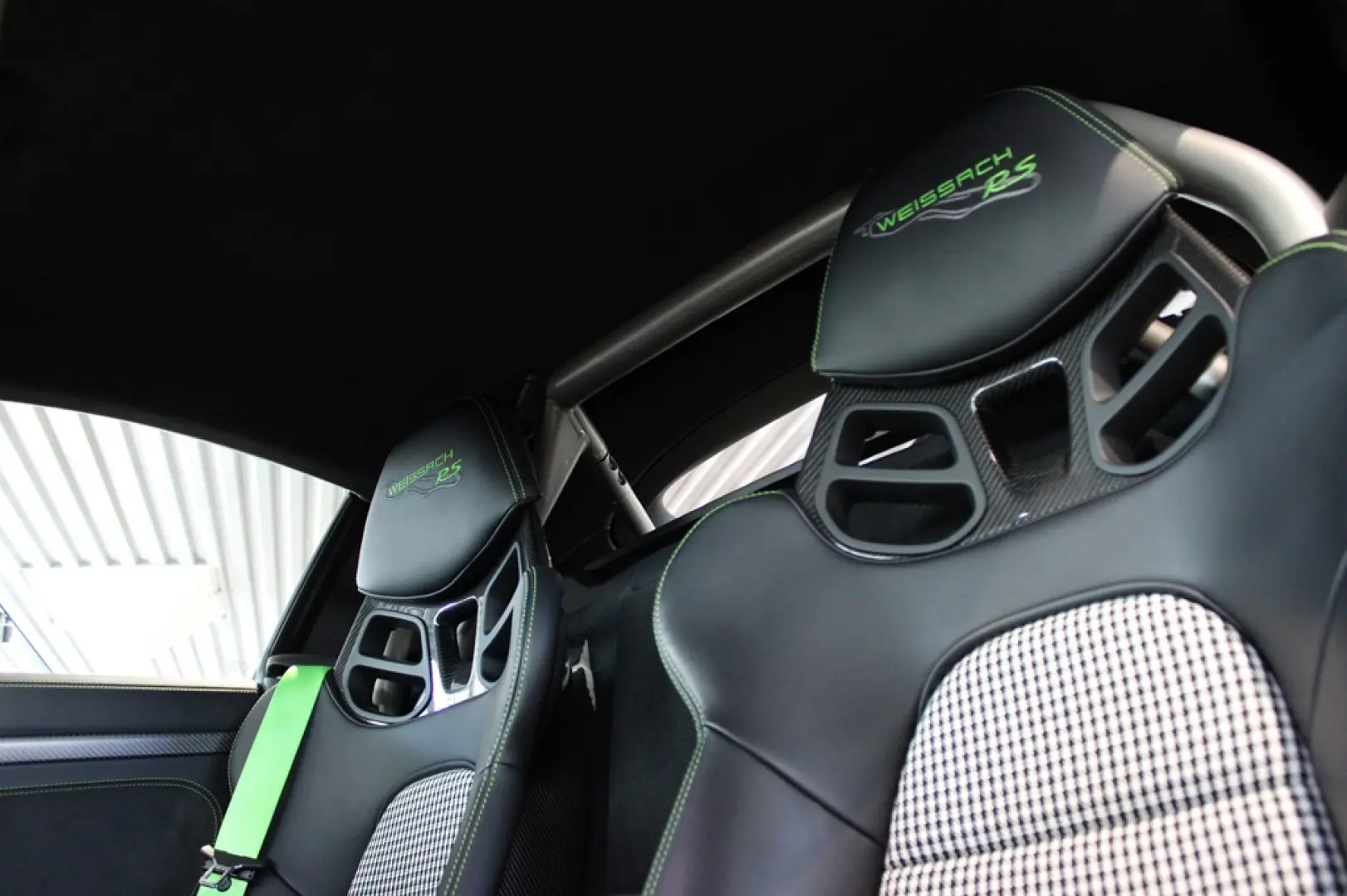 Porsche 718 Cayman GT4 RS