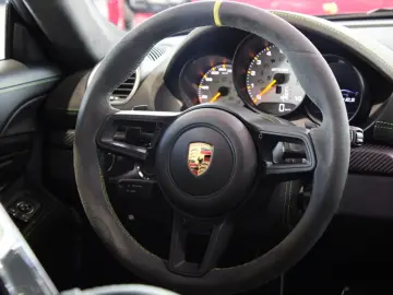 Porsche 718 Cayman GT4 RS