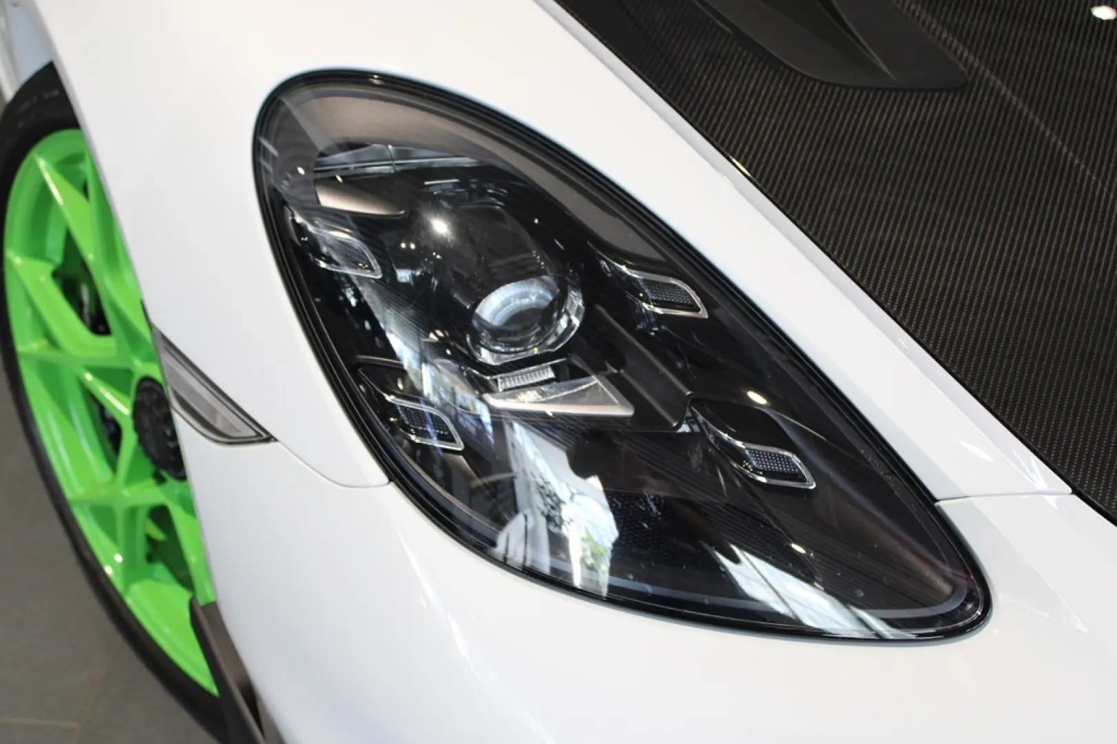 Porsche 718 Cayman GT4 RS