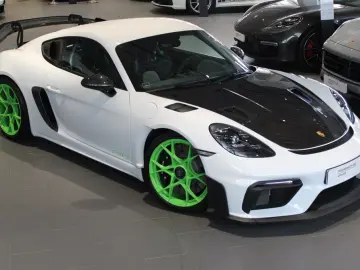 Porsche 718 Cayman GT4 RS