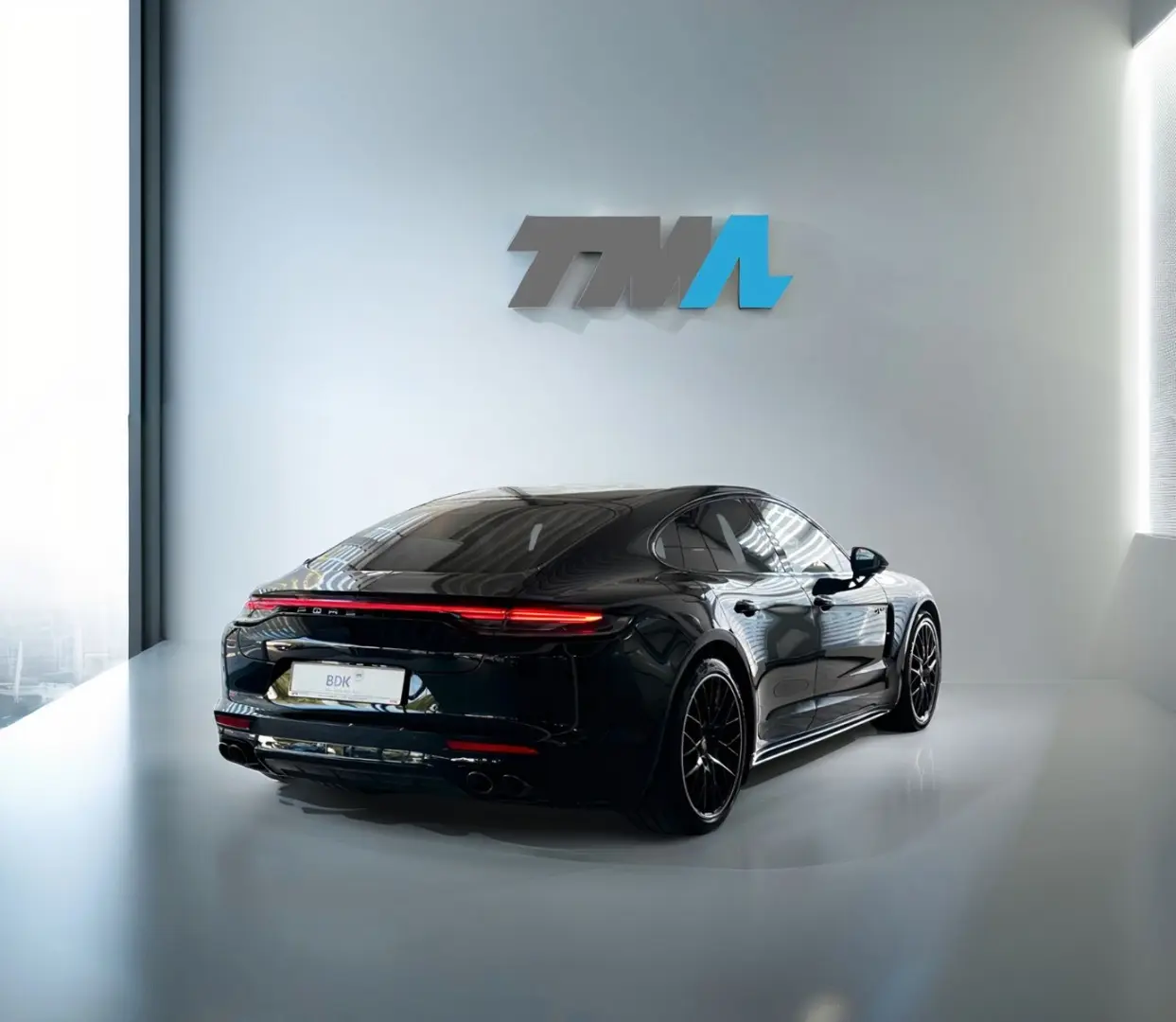 Porsche Panamera Turbo S E-Hybrid Burmester