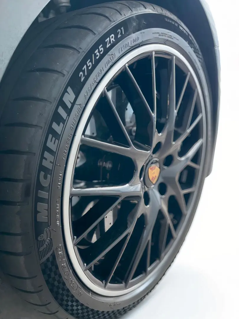 Porsche Panamera Turbo S E-Hybrid Burmester