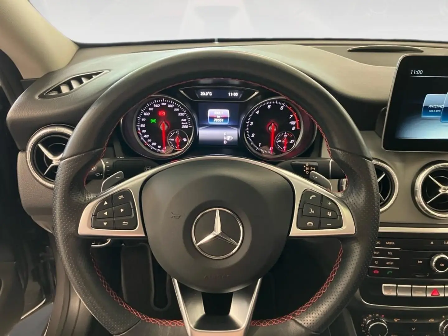 CLA 220 4M AMG-Line+Pano+AHK+Navi+LED+Kamera+PDC