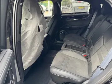 Porsche Cayenne Turbo E-Hybrid Coupe + GT-Paket