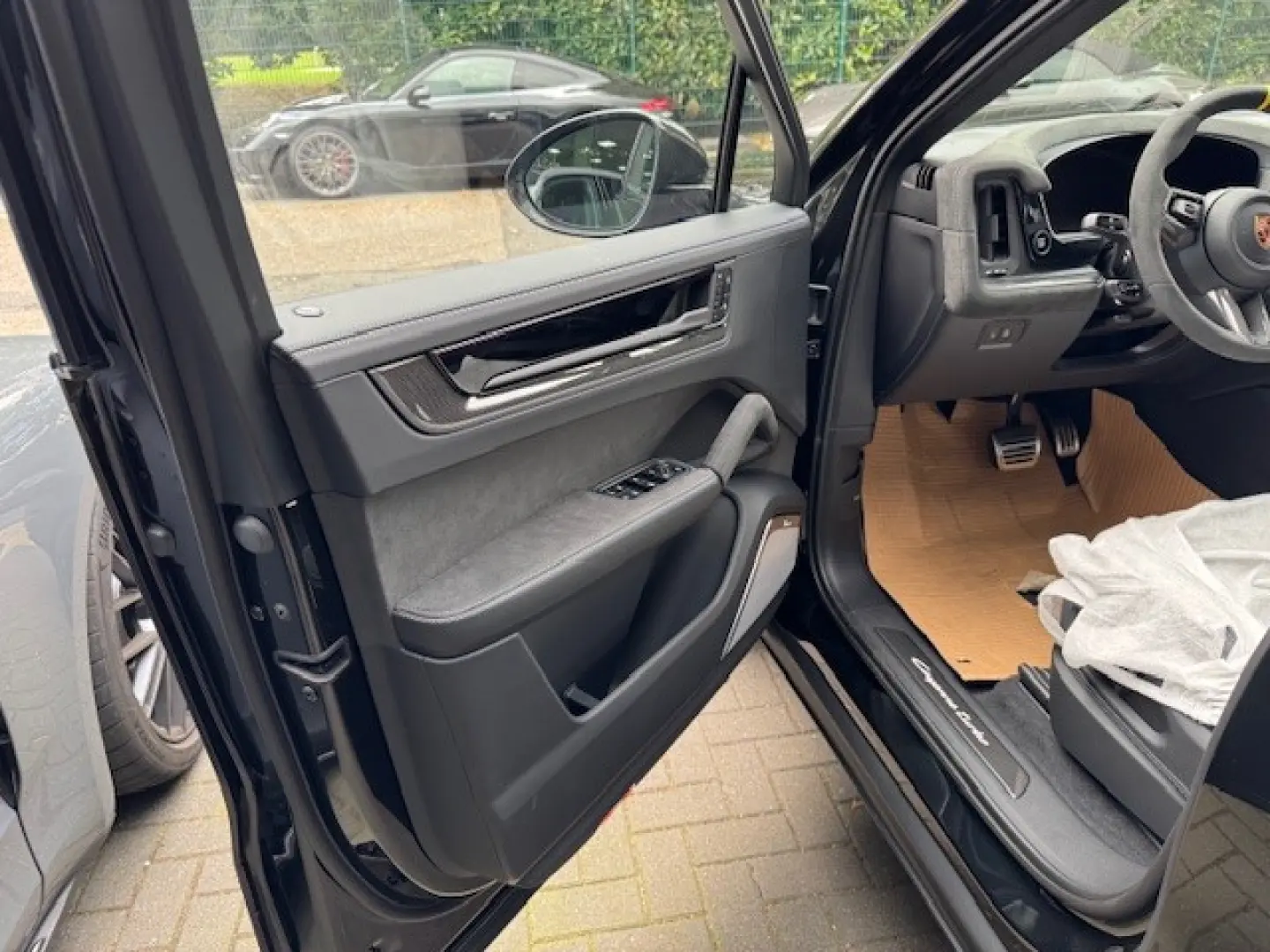Porsche Cayenne Turbo E-Hybrid Coupe + GT-Paket