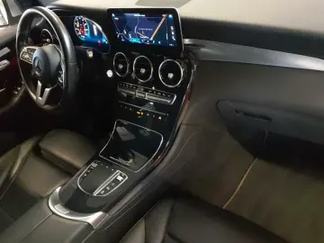 GLC-Coupe 300 de 4M-AHK HuD BusiP Sound