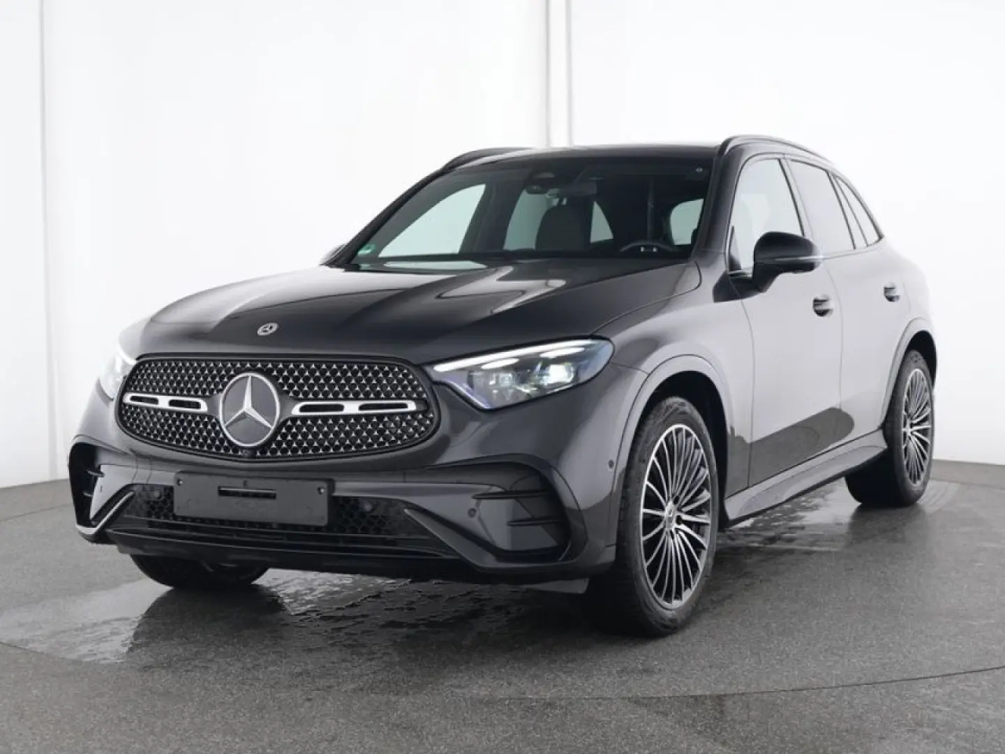 GLC 300 d 4 M+AMG+PANORAMA+AHK+360°KAM+EASYPACK