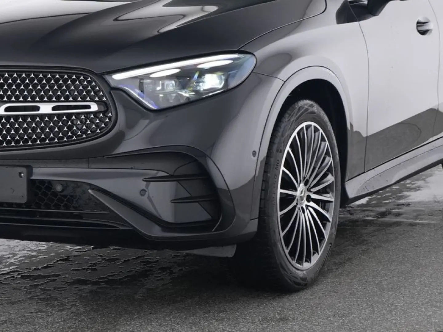 GLC 300 d 4 M+AMG+PANORAMA+AHK+360°KAM+EASYPACK